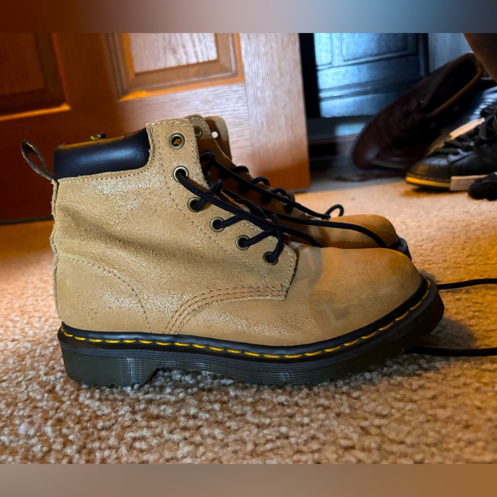 Women’s “suede” Dr. Martens